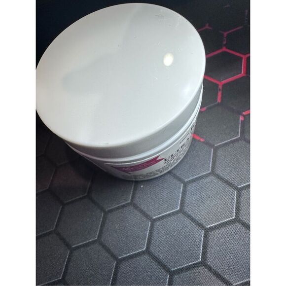 Kiehl's Ultra Facial Refillable Moisturizing Cream with Squalane 125ml - Picture 4 of 5